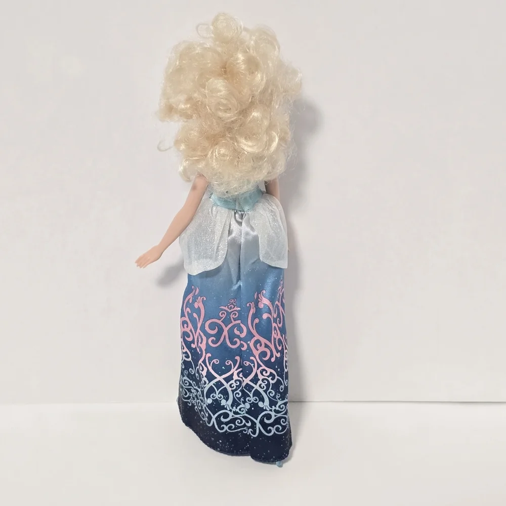 Hasbro Disney Princess Royal Shimmer Series Cinderella 11" Doll #B5288 72561 - Picture 7 of 15